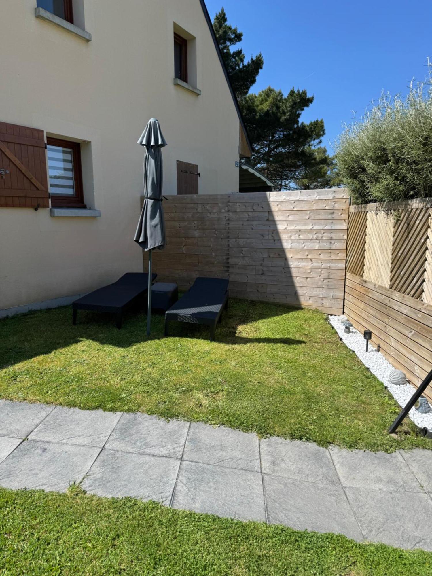 Perle Beach, Petite Maison Situee En Bord De Plage, Piscine. Guidel Exterior foto